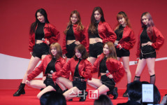[포토]위키미키 레드 앤 블랙