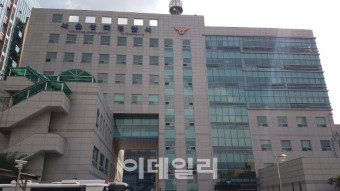 경찰, 서울 도심서 흉기 휘둘러 행인 다치게 한 50대 남성 검거
