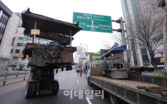 [포토]철거되는 영등포역 삼거리 노점상