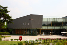 청와대 사랑채 ‘한국관광전시관’ 새단장, 27일 재개관