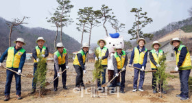 [포토] 아름다운 한돈 농장 가꾸기 나무심기 캠페인