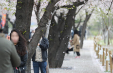 아침은 쌀쌀 오후 들어 포근해져…미세먼지 양호