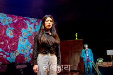 추남과 미녀의 사랑? 오해 갖고 극장 오세요