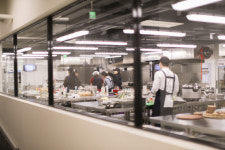 만남의 광장·안성 휴게소에 공유주방 생긴다