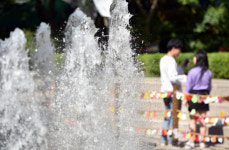 [오늘의 날씨]나들이 가볼까 연휴 첫날 전국 맑음..서울 낮 최고 27도