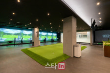 YG스포츠, 스윙 분석 시스템 갖춘 QED 골프 아카데미 오픈