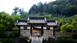 [여행] 발길따라 묵향 가득…추사의 향기 품은 古宅을 거닐다