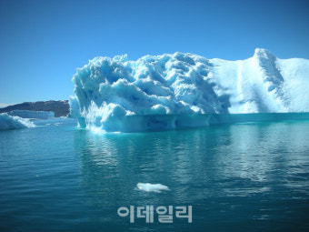 '그린란드' 사겠다는 트럼프에 
