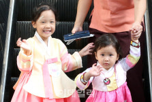 [포토]고향향하는 어린이들