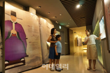 [놀다가는 휴게소①] 테마파크가 아니라 휴게소 ‘덕평자연휴게소’