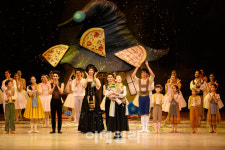 [리뷰]빵 내음 솔솔~..맛있는 발레 헨젤과 그레텔