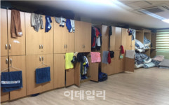 군대·감옥 사는 것 같아요…`인권 사각지대` 학생선수 합숙소