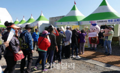 [포토] 한돈 시식 행렬