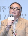 [포토]소감 밝히는 어수선 PD