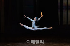 [리뷰]짜임새 있는 안무…국립발레단 창작발레 호이 랑