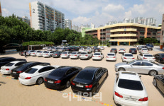 교원단체들 ‘학교주차장 개방’ 법안에 잇단 반대성명