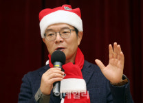 [포토] 산타가 된 정원오 성동구청장