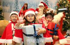 [포토]산타 키즈 빌리지 찾은 핀란드 공인 산타