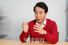 [인터뷰]돼지열병 확진 100일…희생 감수한 양돈농가 재기 도와야