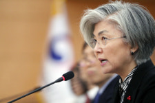 강경화 “한반도, 지정학 게임체인저…교량국가 역할할 것”