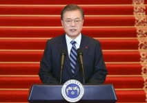 文대통령 “고교 무상교육 올해 고2, 내년 전학년으로 완성”(속보)