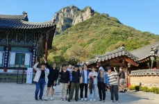 “결혼 안 해도 괜찮아.. 우리끼리 모여살면 되지”