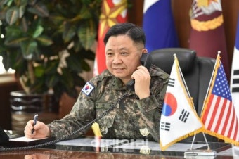 한·미 합참의장 통화…호르무즈 '독자 파병'에 감사의 뜻 전해