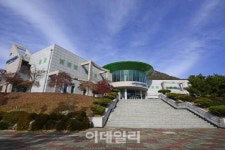 [재밌는 박물관②] 비취색 고운 고려청자의 비밀을 찾아가다