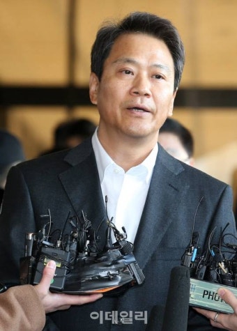 [포토]혐의 적극해명하는 임종석 전 청와대 비서실장
