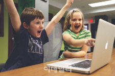 어린이집 휴원 2주 연장…4월 6일 문 연다(상보)