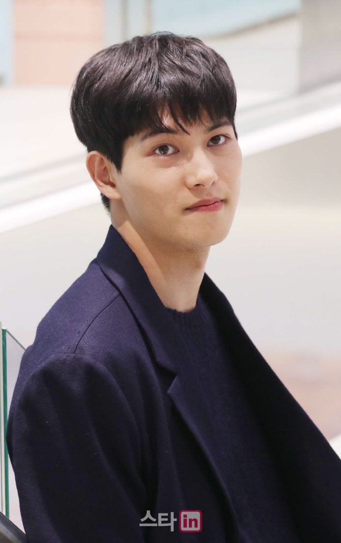 씨엔블루, 3년 만에 완전체로 컴백! 미니 10집 앨범 X 발매 및 활발한 활동 속의 씨엔블루