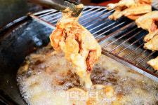 [강경록의 미식로드] 가마솥에 지글지글 추억이 익어간다