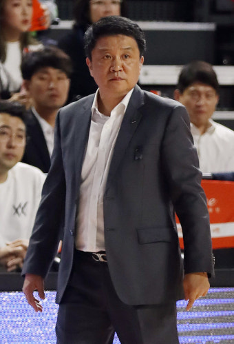 전자랜드, 유도훈 감독과 2년 재계약...강혁 코치도 영입