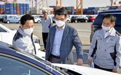 송호성 기아차 사장, 평택항 ‘현장경영’…해외 시장 위기 극복 총력