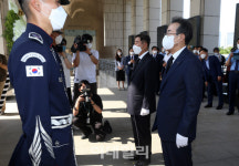 [포토] 전쟁기념관 전사자 명비 참배