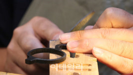 [팩토리시크릿] 명품 수제 안경의 기준은?