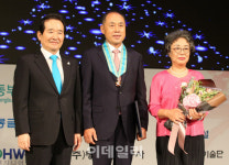 [포토]동탑산업훈장 수여받은 박석주 동성엔지니어링 상임고문