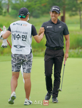 [포토]이수민 '우승 우리가 해냈다'