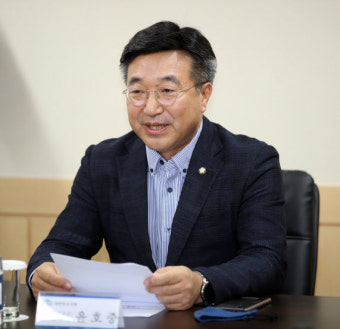 與, 공수처장 추천위원에 박경준 변호사 추천