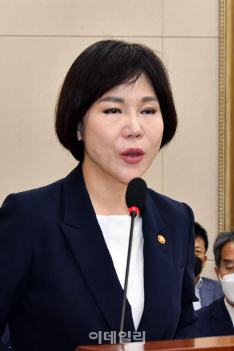[포토]국회 정무위에서 업무보고하는 전현희 국민권익위원장