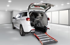 취업해야만 차량개조 지원?... 더디기만 한 장애인 이동권 확대