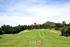 제주 중문CC에서 캐디 1명 코로나19 확진 판정..골프장 폐쇄