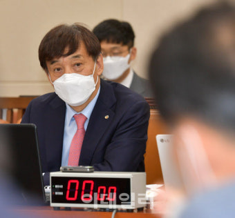 이주열 “양적완화, 부동산 자극에도 순기능 더 컸다”