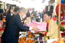 최기영 장관, 추석 민생현장 방문…방역·경제위기 동시 해결해야