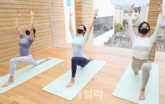 [포토]안다르, 라이프 파지티브 스튜디오 오픈