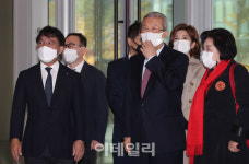 [포토]김종인 비대위원장, 엔씨소프트 본사 방문
