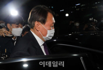 홍준표, 尹 존재감에 