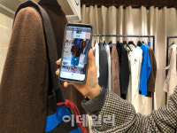 [르포]럭키마르쉐 VR 쇼핑…실제 매장과 얼마나 똑같을까?”