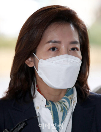 [포토]남부지법 출석하는 나경원