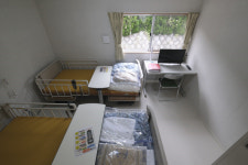 의료 선진국이라더니…日병원들 자위대 보내달라 백기투항, 왜?